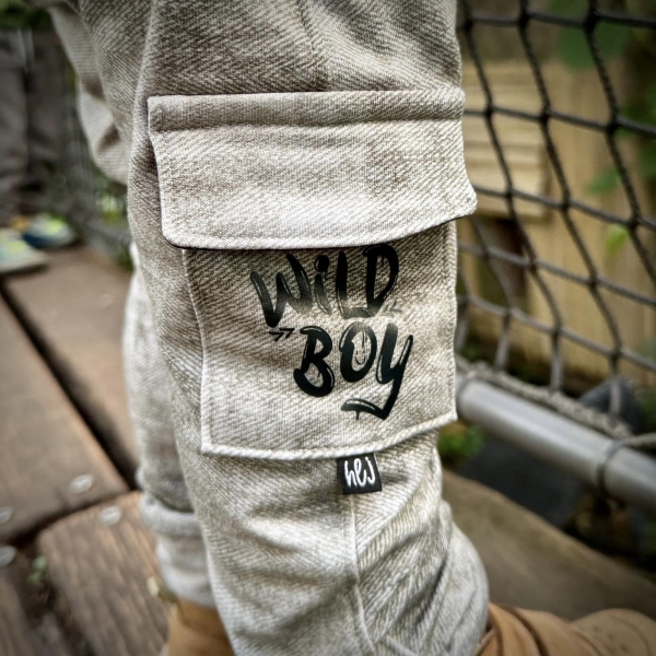 Bügelbild - " Wild Boy - SCHWARZ " Größe nach Auswahl